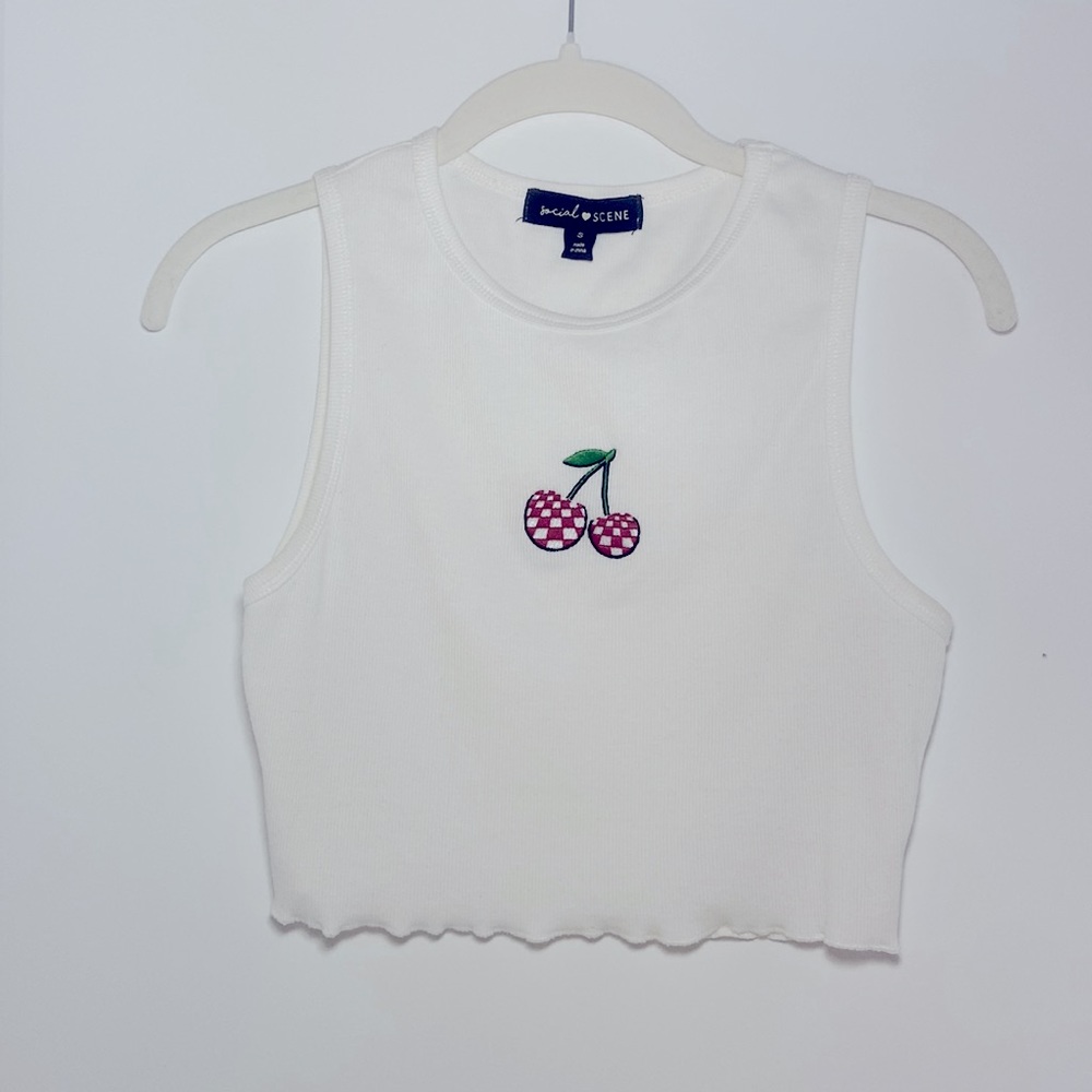 White cherry tank top |Size:Small|